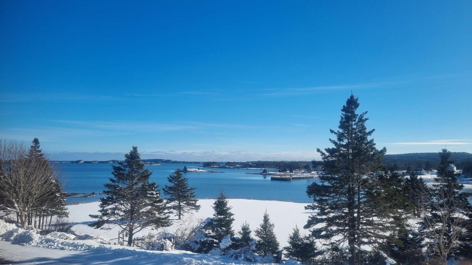 Oceanfront Apartments Port Dufferin Ngoại thất bức ảnh