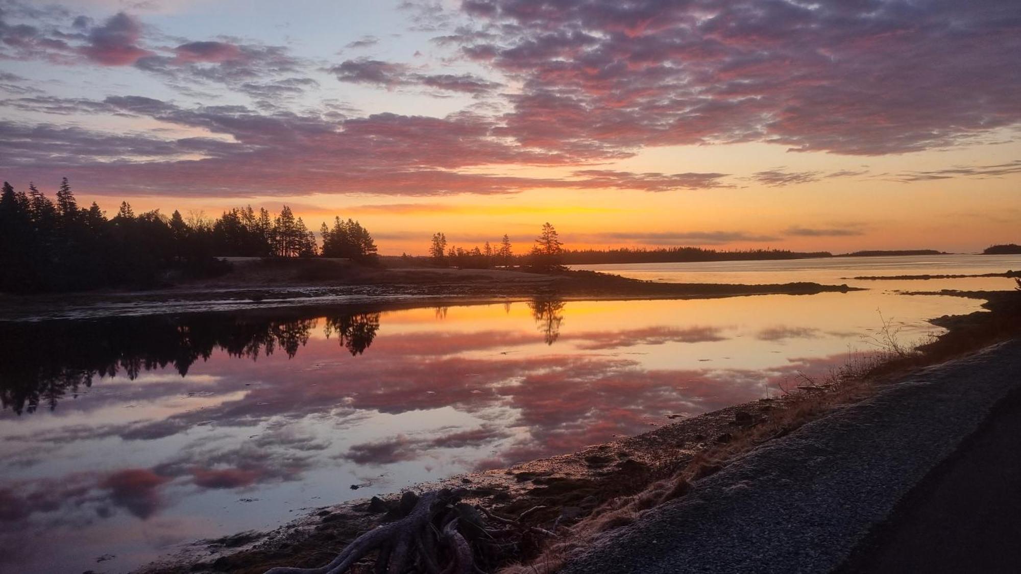 Oceanfront Apartments Port Dufferin Ngoại thất bức ảnh